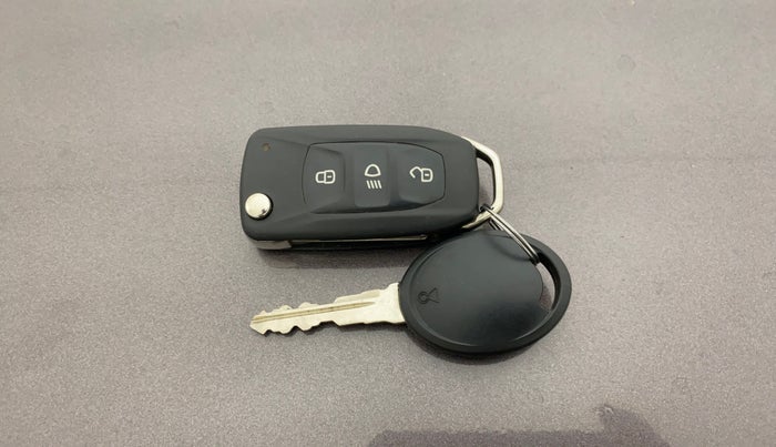 2018 Tata Tiago XZ PETROL, Petrol, Manual, 22,113 km, Key Close Up