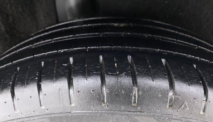 2018 Maruti Baleno ALPHA CVT PETROL 1.2, Petrol, Automatic, 40,113 km, Right Rear Tyre Tread