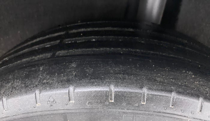 2018 Maruti Baleno ALPHA CVT PETROL 1.2, Petrol, Automatic, 40,113 km, Left Rear Tyre Tread
