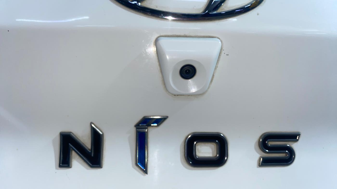 2020 Hyundai GRAND I10 NIOS SPORTZ 1.2 KAPPA VTVT CNG, CNG, Manual, 57,683 km, Parking Camera