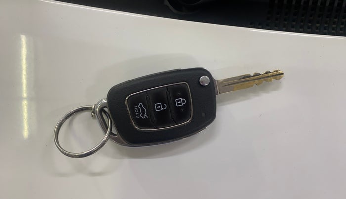 2020 Hyundai GRAND I10 NIOS SPORTZ 1.2 KAPPA VTVT CNG, CNG, Manual, 57,683 km, Key Close Up