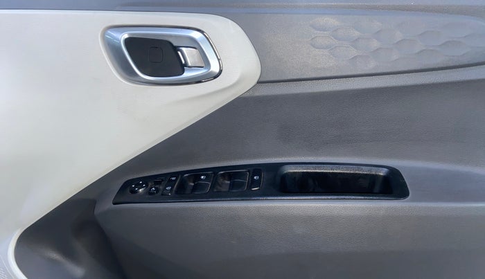 2020 Hyundai GRAND I10 NIOS SPORTZ 1.2 KAPPA VTVT CNG, CNG, Manual, 57,683 km, Driver Side Door Panels Control