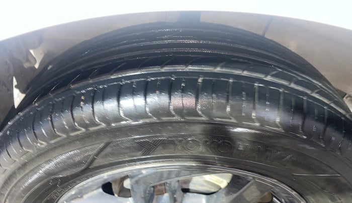 2020 Hyundai GRAND I10 NIOS SPORTZ 1.2 KAPPA VTVT CNG, CNG, Manual, 57,683 km, Right Rear Tyre Tread