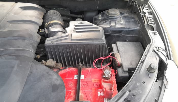 2015 Mahindra XUV500 W10, Diesel, Manual, 1,13,300 km, Engine View - Left
