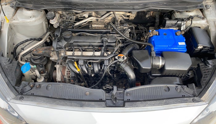 2013 Hyundai i20 SPORTZ 1.2, Petrol, Manual, 66,545 km, Engine View