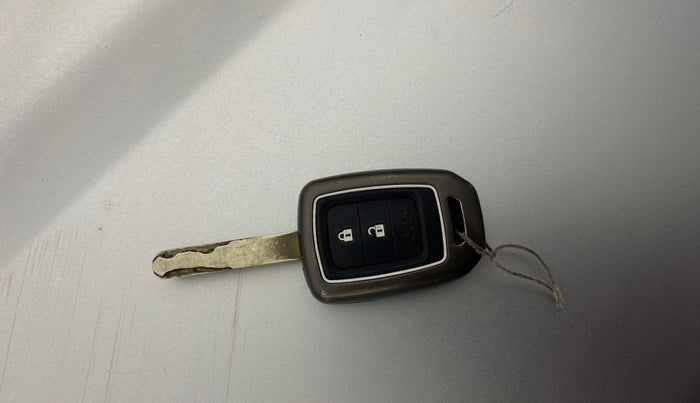 2014 Honda City 1.5L I-VTEC SV, CNG, Manual, 77,117 km, Key Close Up