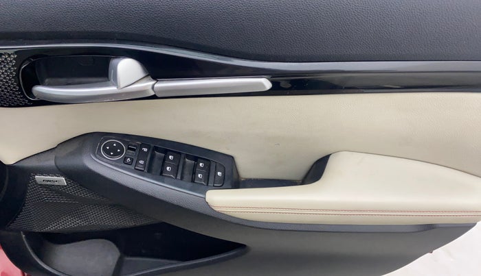 2020 KIA SELTOS GTX PLUS DCT 1.4 PETROL, Petrol, Automatic, 75,185 km, Driver Side Door Panels Control