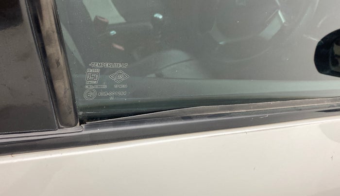 2011 Maruti Swift VDI, Diesel, Manual, 93,268 km, Driver-side door - Weather strip has minor damage