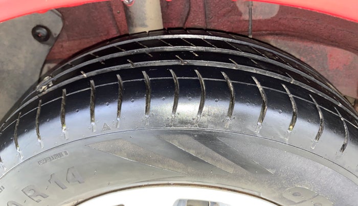 2015 Hyundai Elite i20 SPORTZ 1.2, Petrol, Manual, 51,732 km, Right Rear Tyre Tread