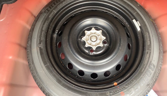 2015 Hyundai Xcent SX 1.2 (O), Petrol, Manual, 1,12,695 km, Spare Tyre