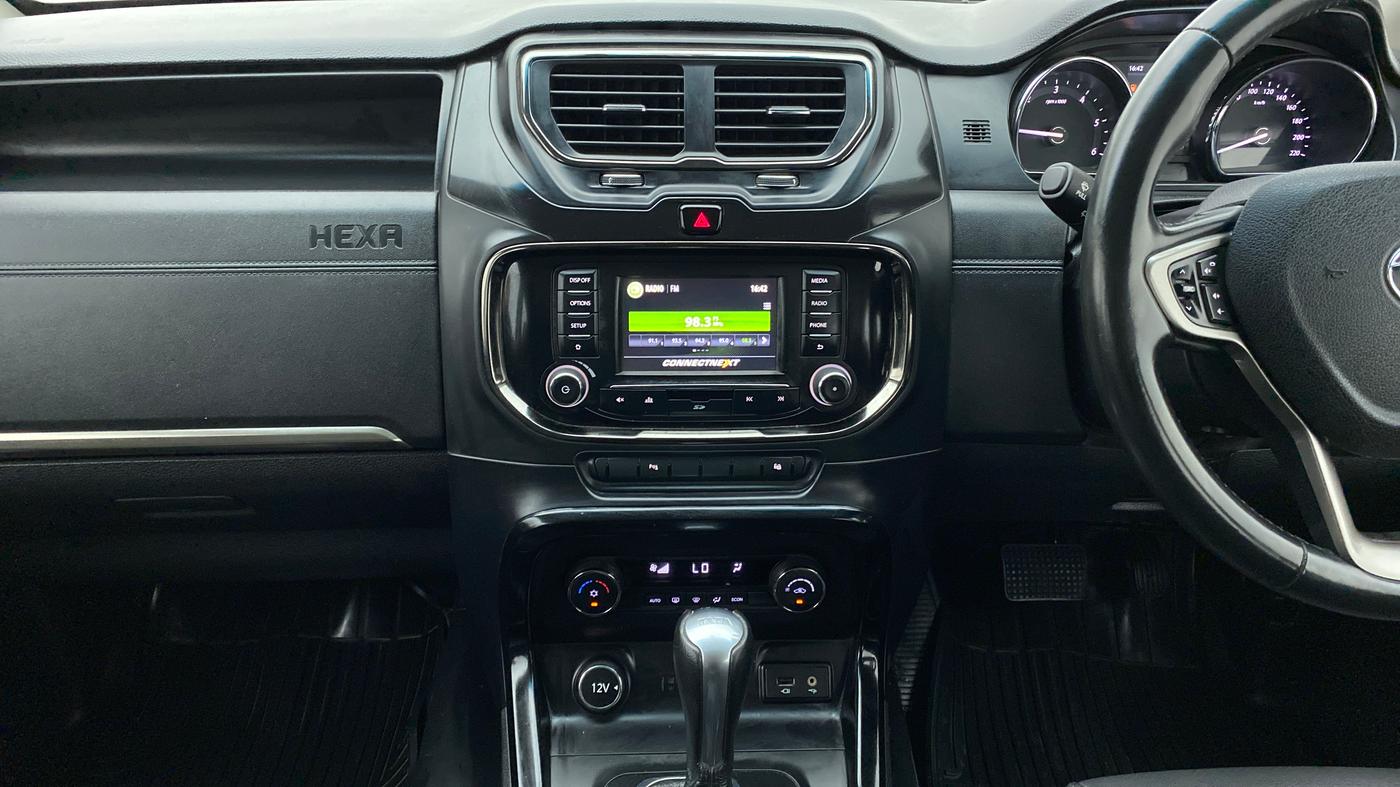 2018 Tata Hexa Varicor 400 XTA, Diesel, Automatic, 35,426 km, Air Conditioner