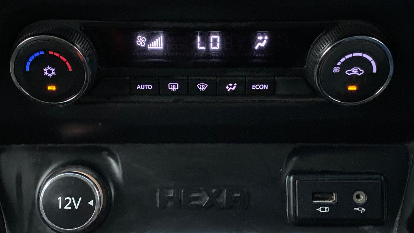 2018 Tata Hexa Varicor 400 XTA, Diesel, Automatic, 35,426 km, Automatic Climate Control
