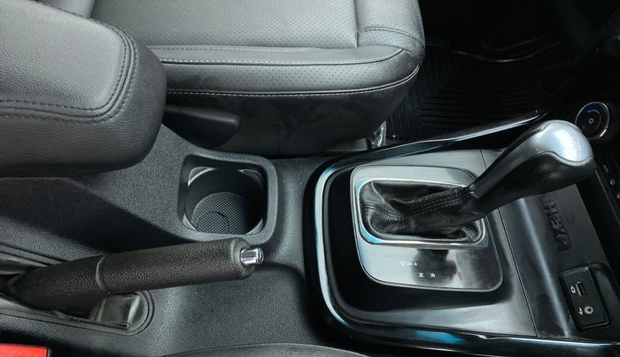 2018 Tata Hexa Varicor 400 XTA, Diesel, Automatic, 35,426 km, Gear Lever