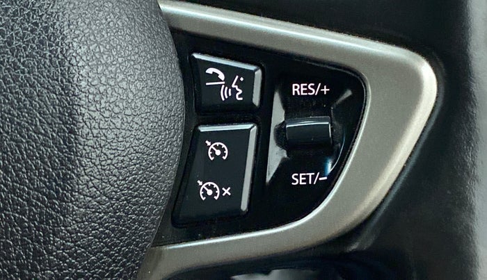 2018 Tata Hexa Varicor 400 XTA, Diesel, Automatic, 35,426 km, Adaptive Cruise Control