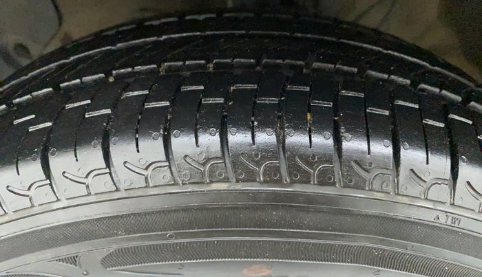 2022 Hyundai NEW SANTRO SPORTZ 1.1, Petrol, Manual, 5,549 km, Left Front Tyre Tread