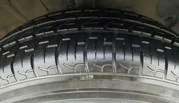 2022 Hyundai NEW SANTRO SPORTZ 1.1, Petrol, Manual, 5,549 km, Right Front Tyre Tread