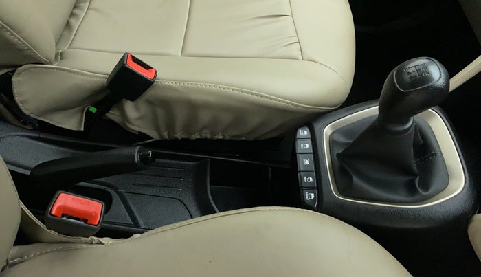 2022 Hyundai NEW SANTRO SPORTZ 1.1, Petrol, Manual, 5,549 km, Gear Lever