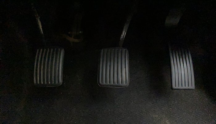 2022 Hyundai NEW SANTRO SPORTZ 1.1, Petrol, Manual, 5,549 km, Pedals