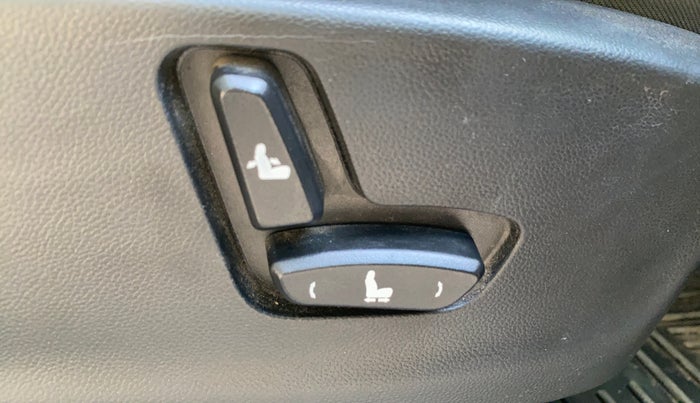 2019 MG HECTOR SHARP 1.5 DCT PETROL, Petrol, Automatic, 82,204 km, Driver Side Adjustment Panel