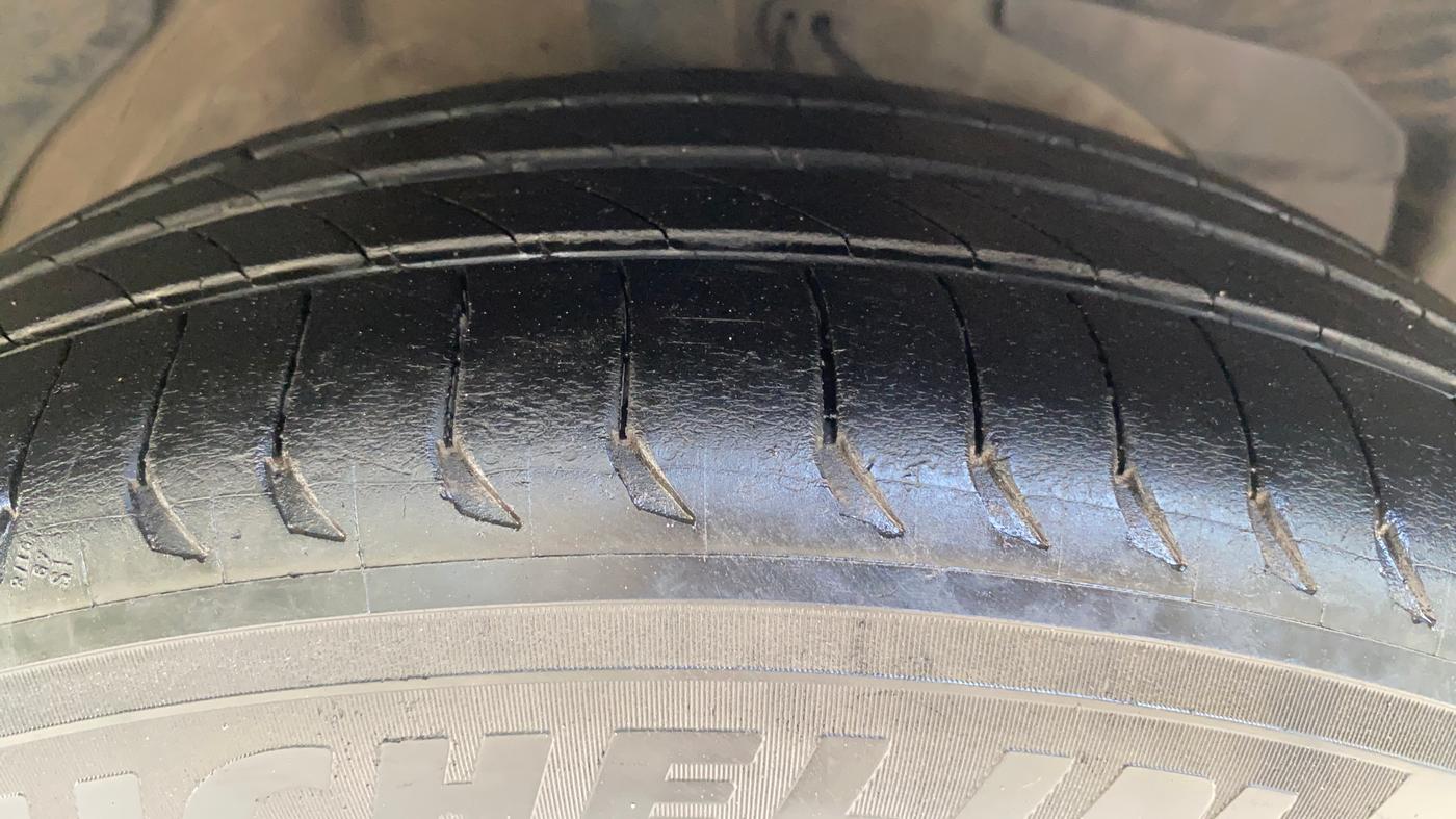 2019 MG HECTOR SHARP 1.5 DCT PETROL, Petrol, Automatic, 82,204 km, Right Front Tyre Tread
