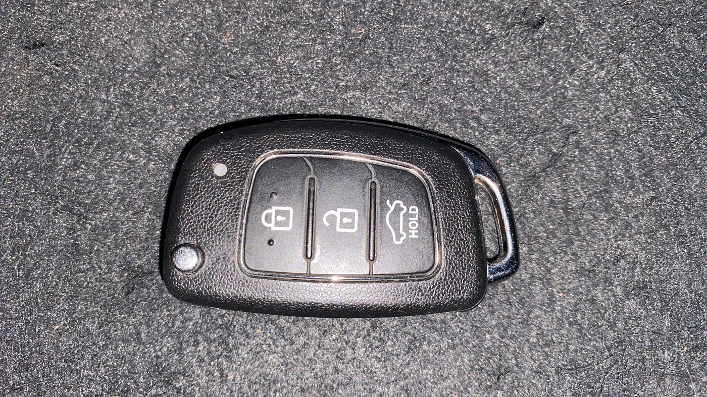 2013 Hyundai i20 MAGNA 1.2, Petrol, Manual, 73,411 km, Key Close Up