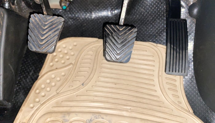 2013 Hyundai i20 MAGNA 1.2, Petrol, Manual, 73,411 km, Pedals