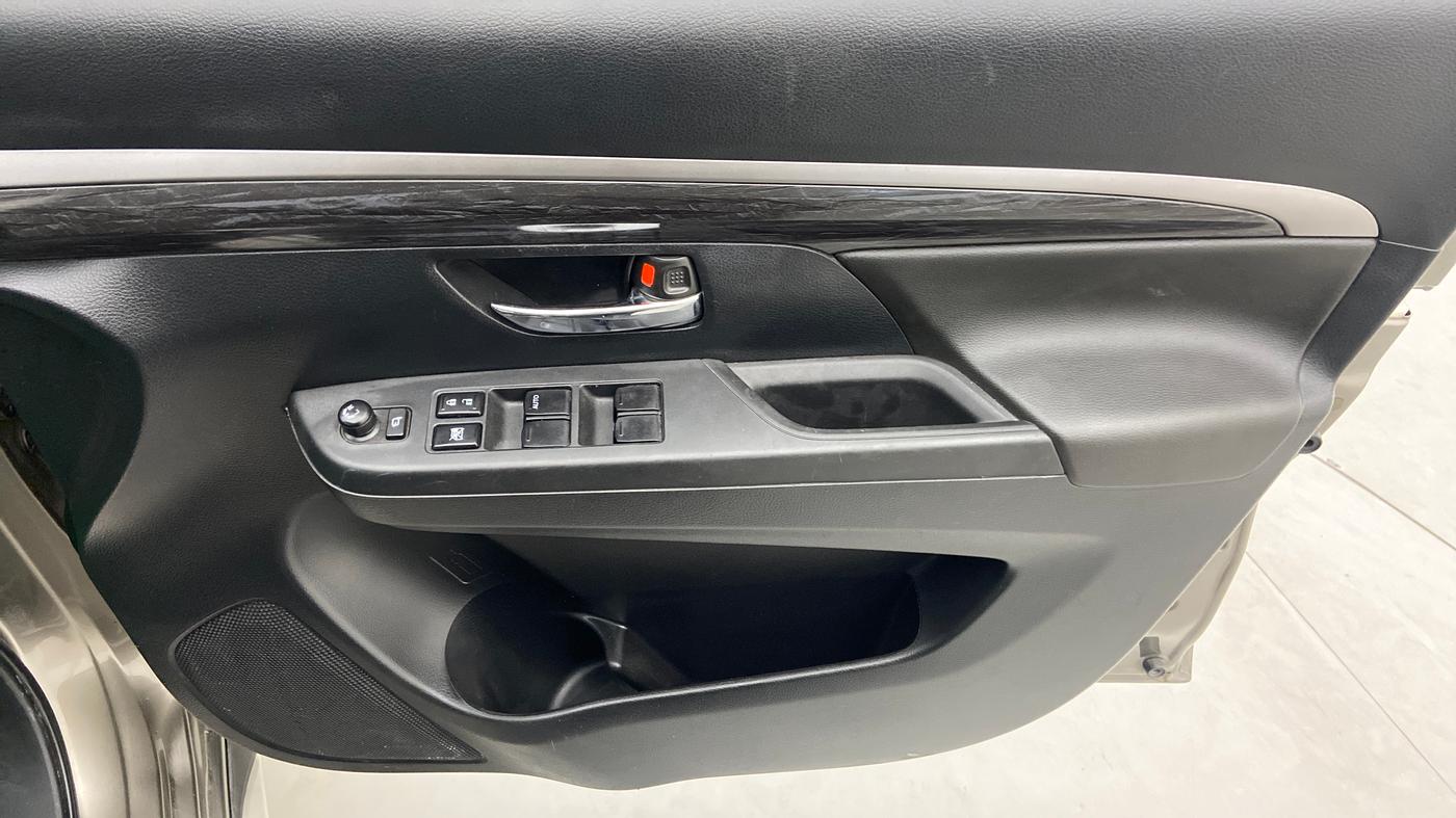 2022 Maruti XL6 ZETA MT, Petrol, Manual, 11,298 km, Driver Side Door Panels Control