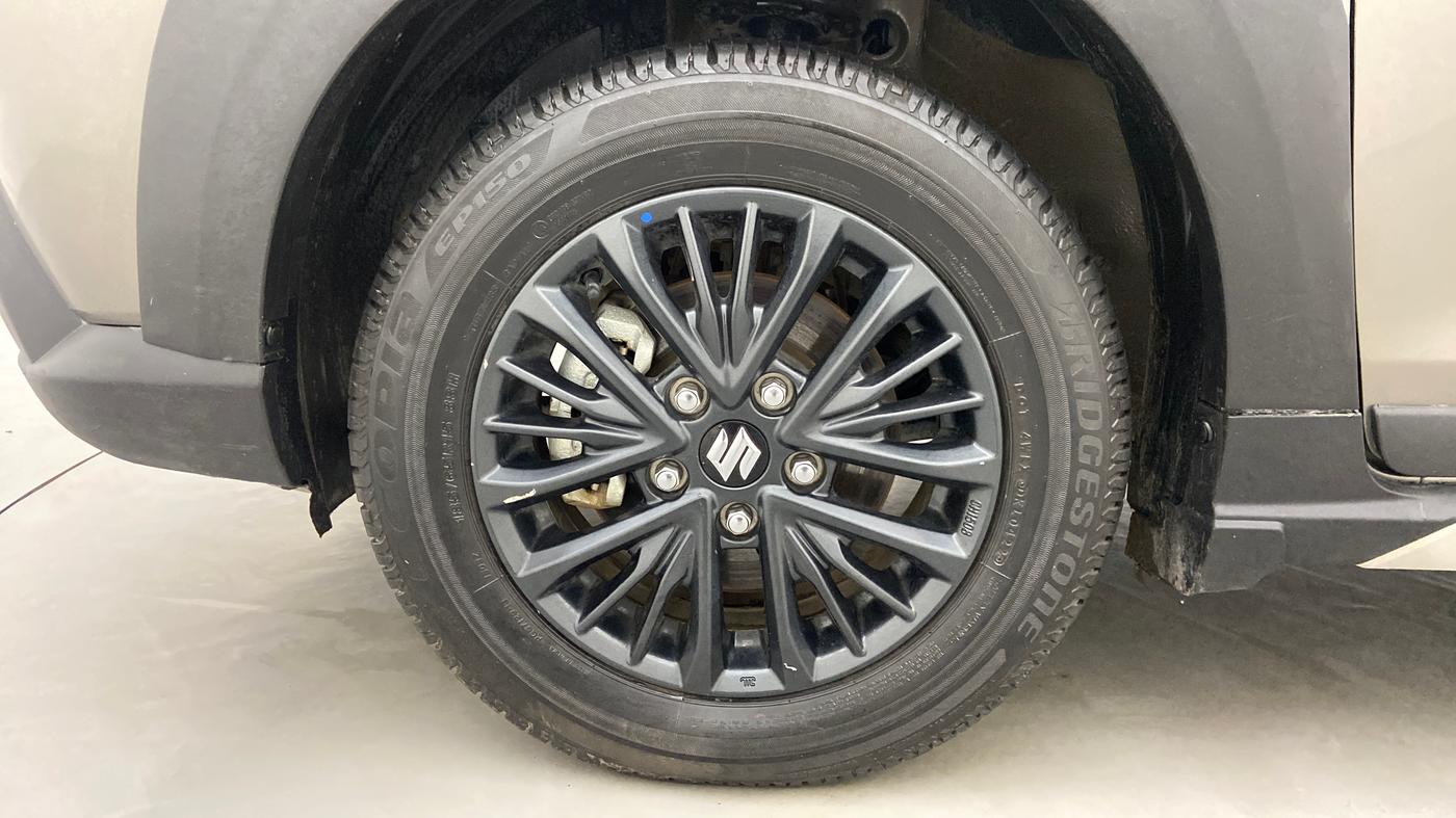 2022 Maruti XL6 ZETA MT, Petrol, Manual, 11,298 km, Left Front Wheel