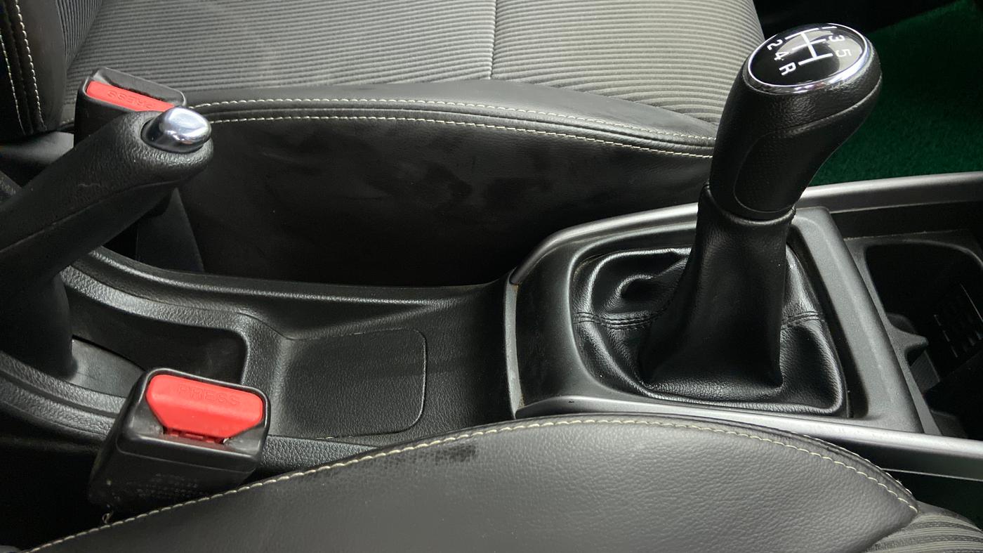 2022 Maruti XL6 ZETA MT, Petrol, Manual, 11,298 km, Gear Lever