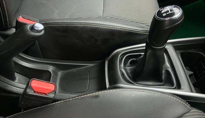 2022 Maruti XL6 ZETA MT, Petrol, Manual, 11,298 km, Gear Lever