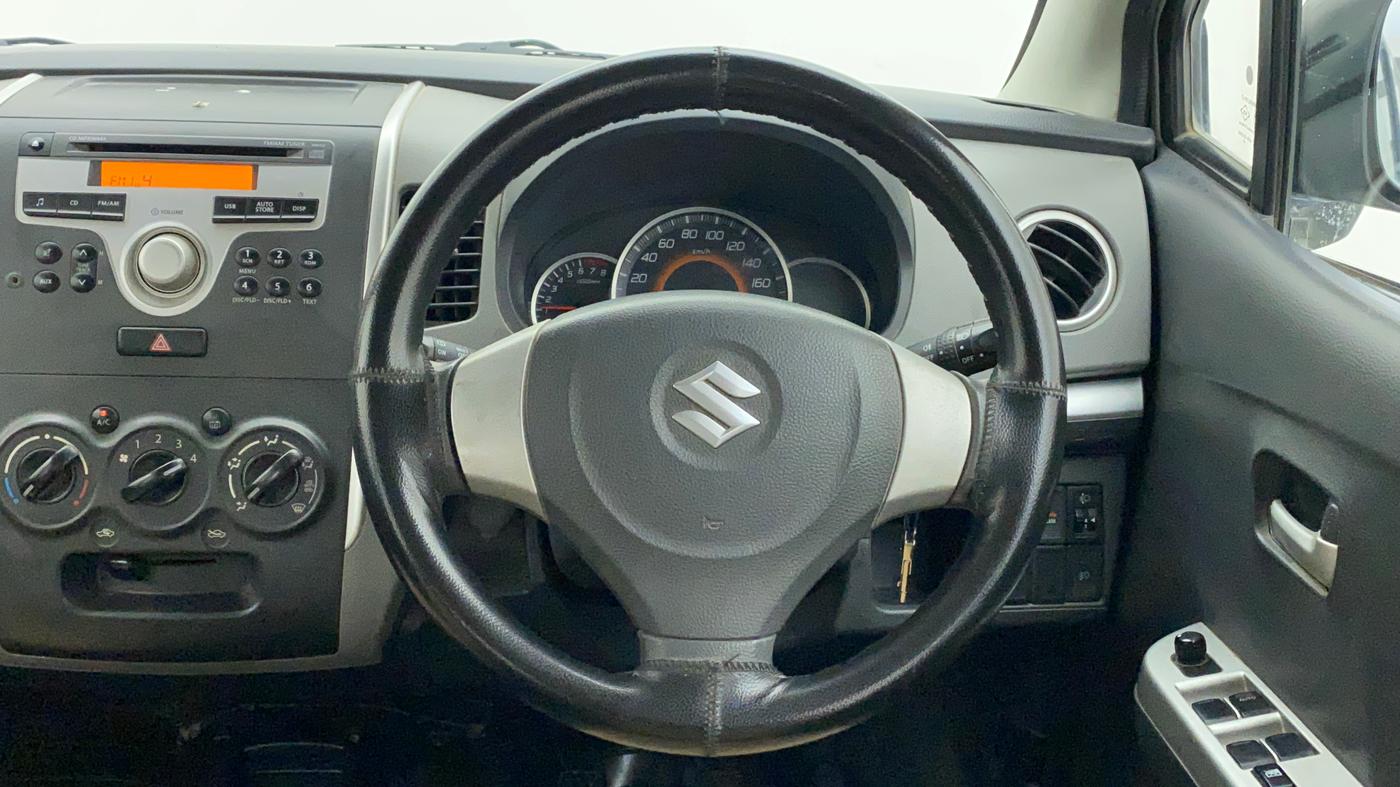 2011 Maruti Wagon R 1.0 VXI, Petrol, Manual, 23,651 km, Steering Wheel Close Up