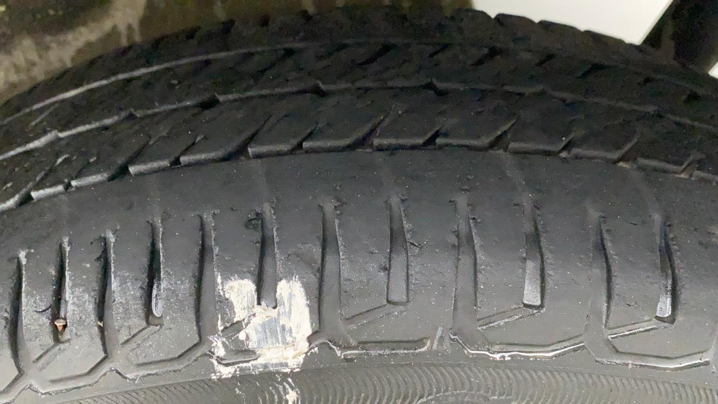 2011 Maruti Wagon R 1.0 VXI, Petrol, Manual, 23,651 km, Left Rear Tyre Tread