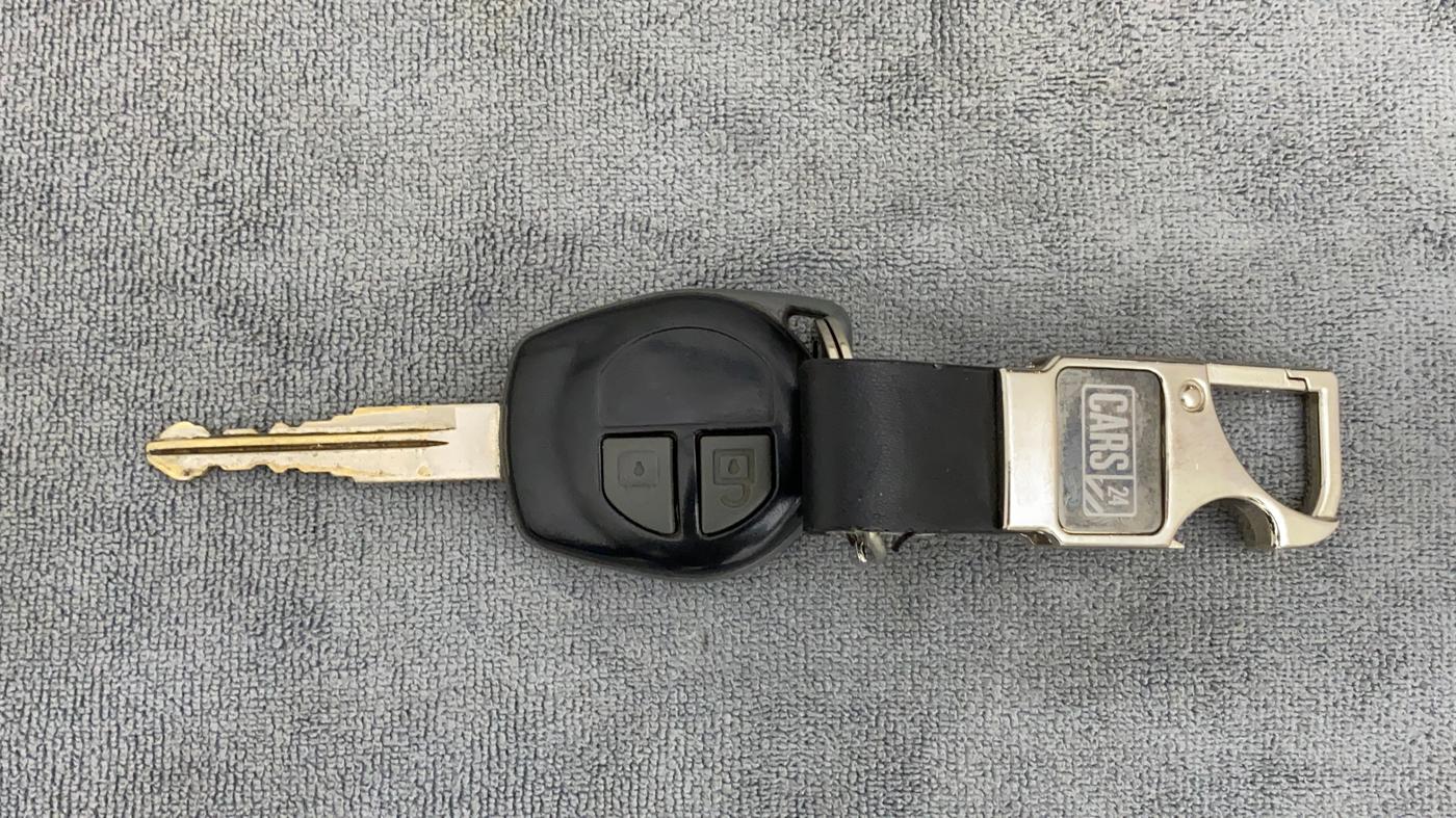 2011 Maruti Wagon R 1.0 VXI, Petrol, Manual, 23,651 km, Key Close Up