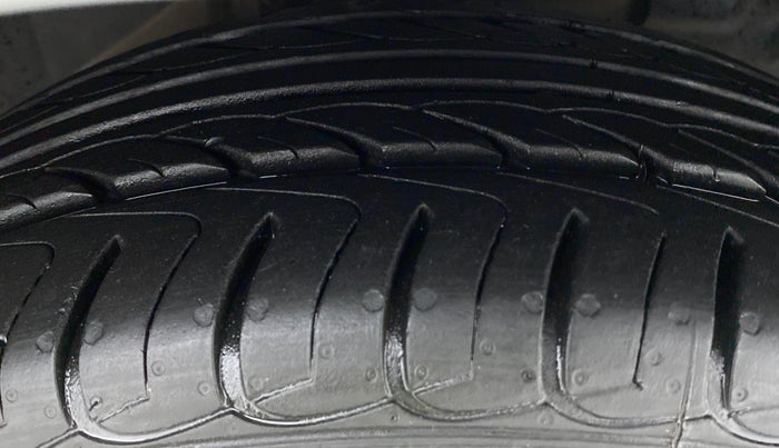 2021 Ford Ecosport 1.5TITANIUM TDCI, Diesel, Manual, 11,219 km, Right Front Tyre Tread