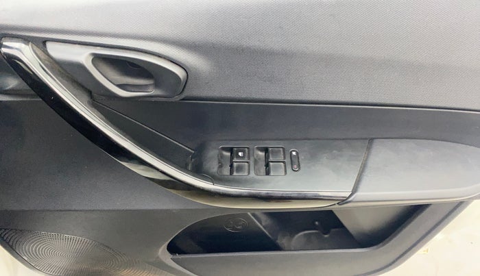 2019 Tata TIAGO NRG PETROL, Petrol, Manual, 1,07,174 km, Driver Side Door Panels Control
