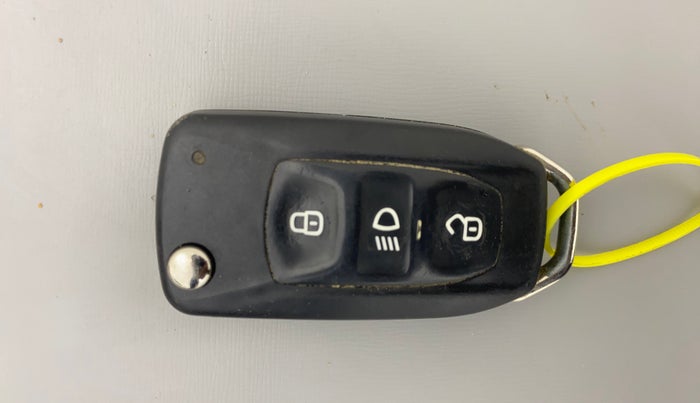 2019 Tata TIAGO NRG PETROL, Petrol, Manual, 1,07,174 km, Key Close Up