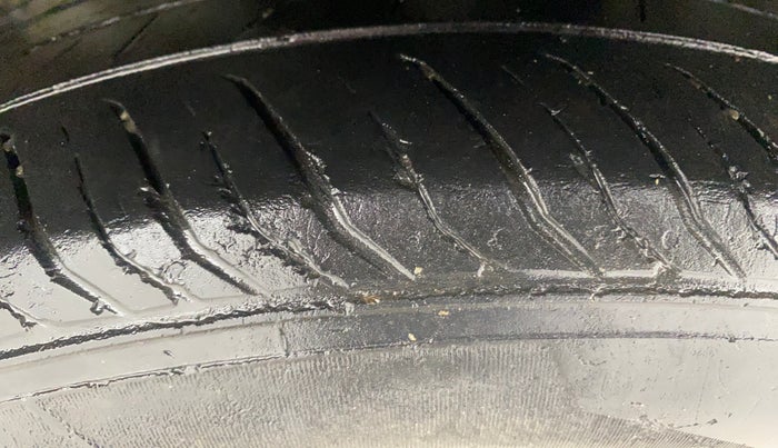 2021 Honda WR-V 1.5L I-DTEC VX MT, Diesel, Manual, 64,384 km, Left Rear Tyre Tread