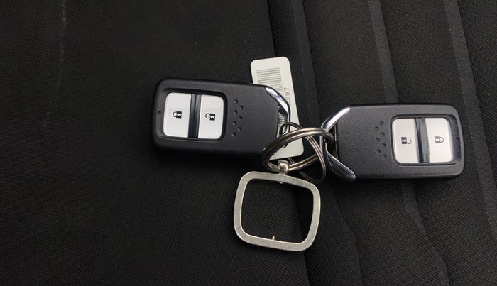 2021 Honda WR-V 1.5L I-DTEC VX MT, Diesel, Manual, 64,384 km, Key Close Up