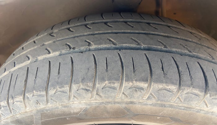 2018 Maruti Alto K10 VXI (O) AMT, Petrol, Automatic, 95,703 km, Left Front Tyre Tread