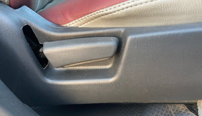 2018 Maruti Alto K10 VXI (O) AMT, Petrol, Automatic, 95,703 km, Driver Side Adjustment Panel