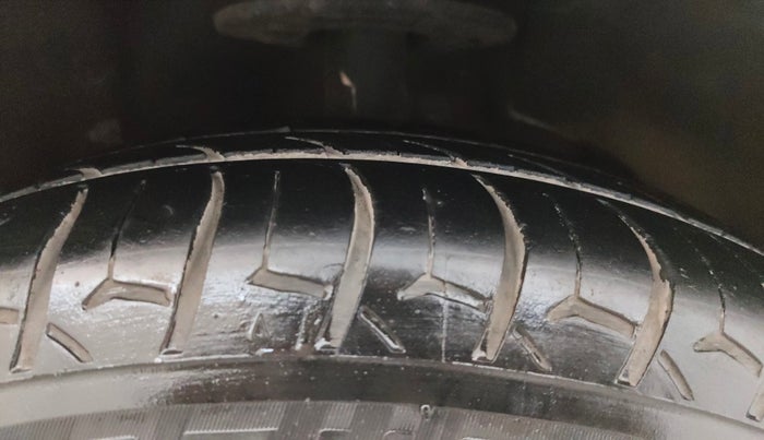 2018 Maruti Dzire ZXI PLUS, Petrol, Manual, 75,062 km, Right Front Tyre Tread