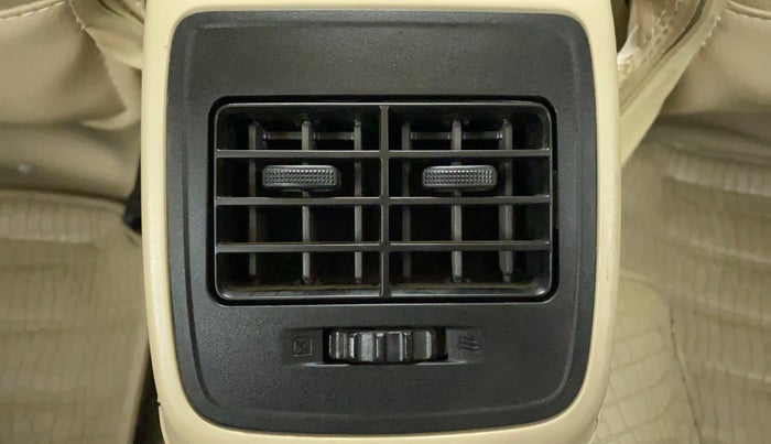 2017 Maruti Dzire VXI AMT, Petrol, Automatic, 13,755 km, Rear AC Vents