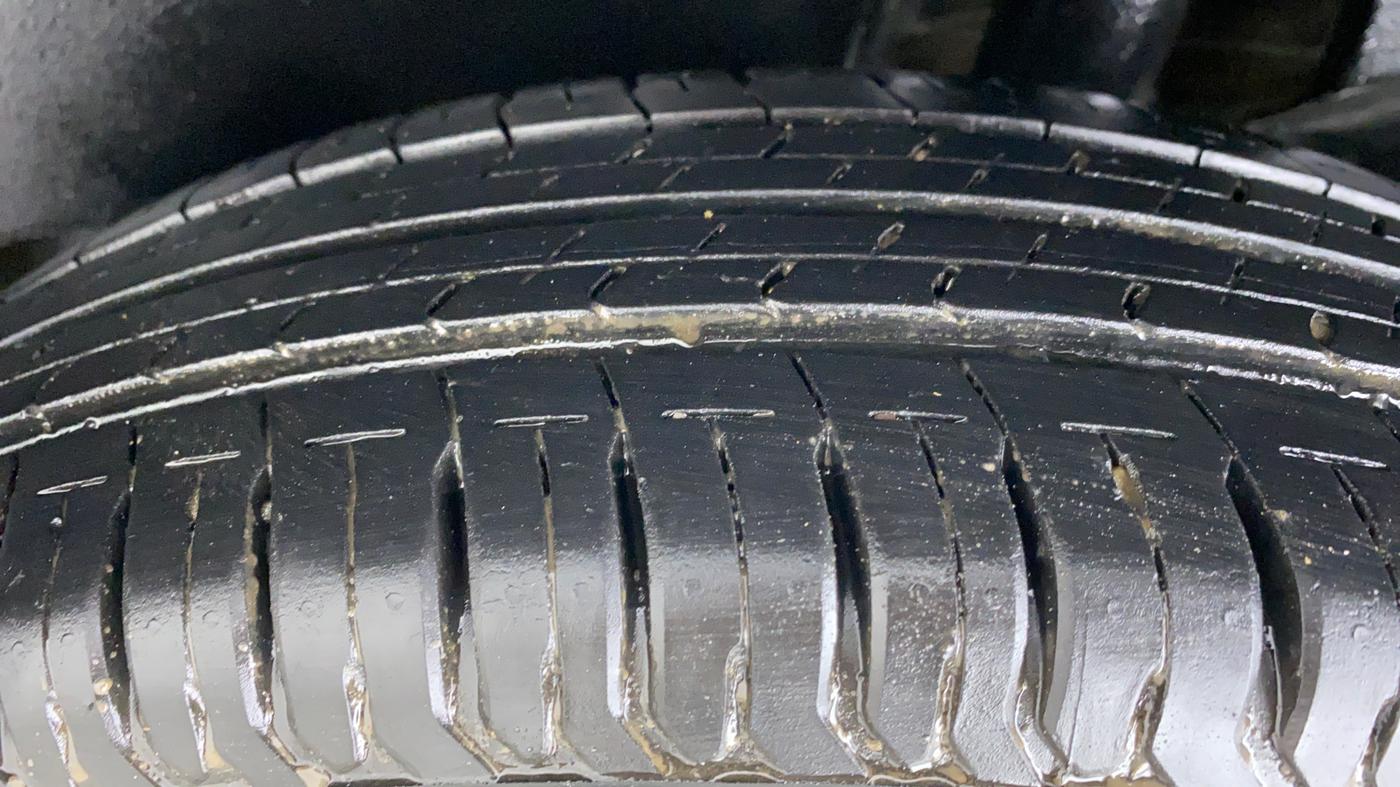 2017 Maruti Dzire VXI AMT, Petrol, Automatic, 13,755 km, Left Rear Tyre Tread