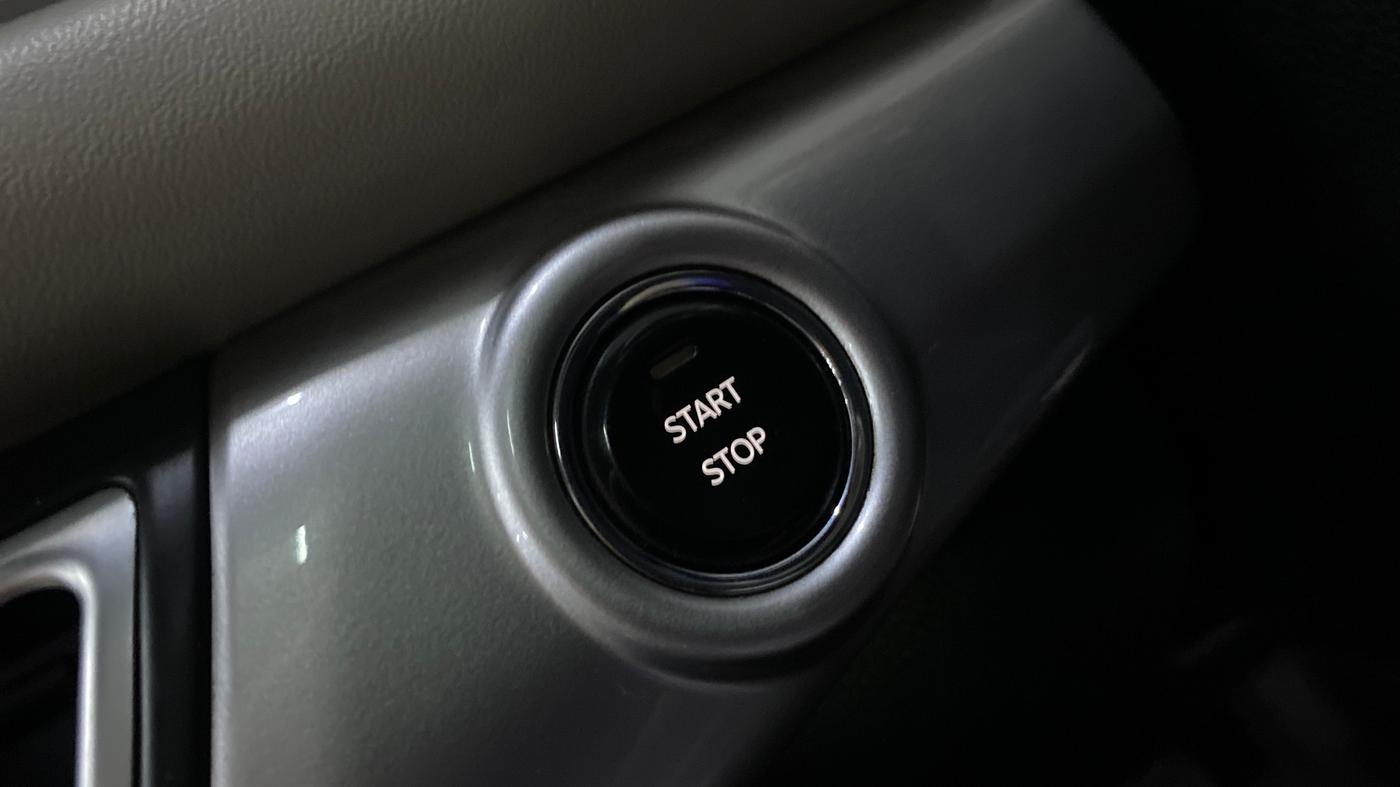 2022 Mahindra XUV700 AX 7 LUXURY D AWD AT 7 STR, Diesel, Automatic, 81,893 km, Keyless Start/ Stop Button
