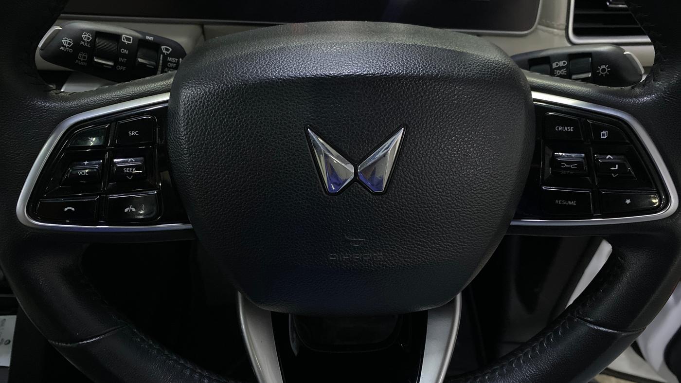 2022 Mahindra XUV700 AX 7 LUXURY D AWD AT 7 STR, Diesel, Automatic, 81,893 km, Adaptive Cruise Control