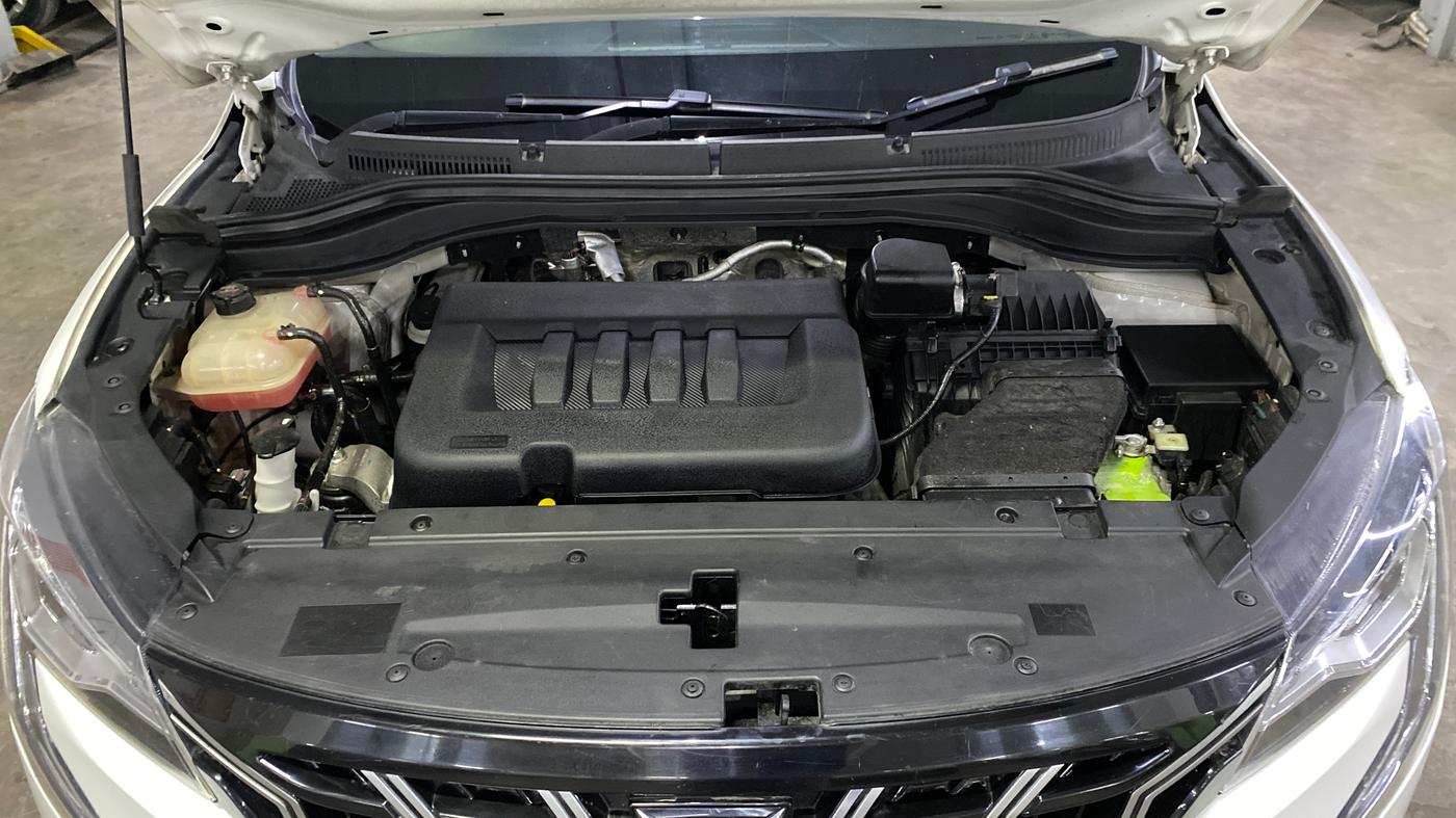 2022 Mahindra XUV700 AX 7 LUXURY D AWD AT 7 STR, Diesel, Automatic, 81,893 km, Engine View