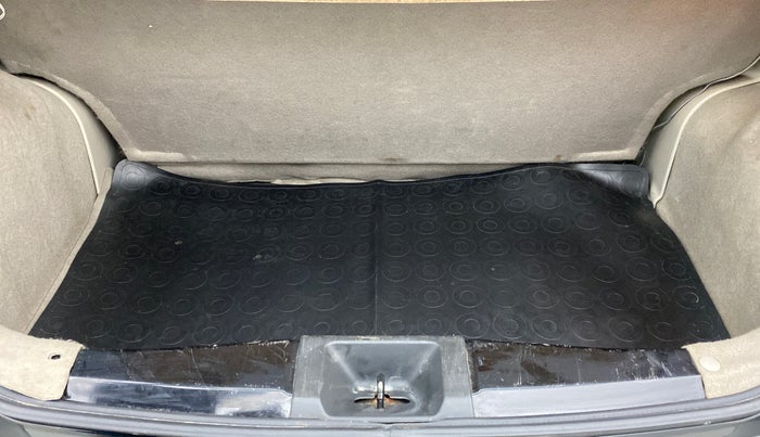 2013 Nissan Micra XV CVT, Petrol, Automatic, 60,867 km, Boot Inside
