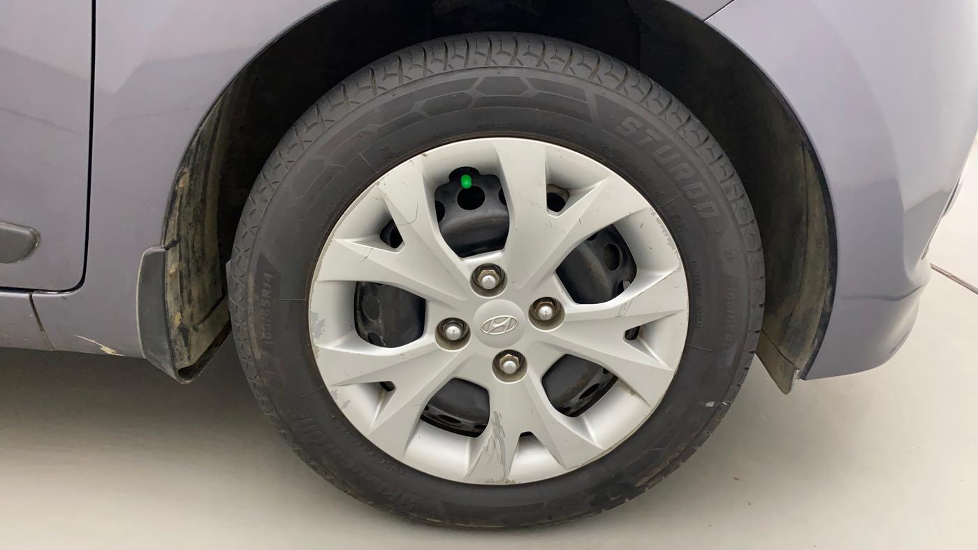 2015 Hyundai Grand i10 MAGNA 1.2 KAPPA VTVT, Petrol, Manual, 40,260 km, Right Front Wheel