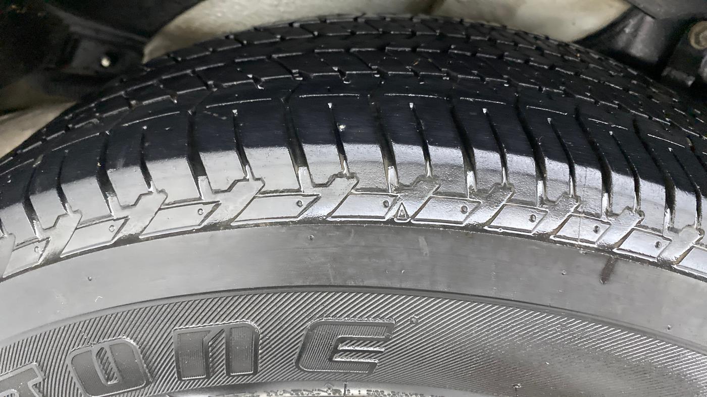 2018 Mahindra XUV500 W9, Diesel, Manual, 47,899 km, Left Rear Tyre Tread