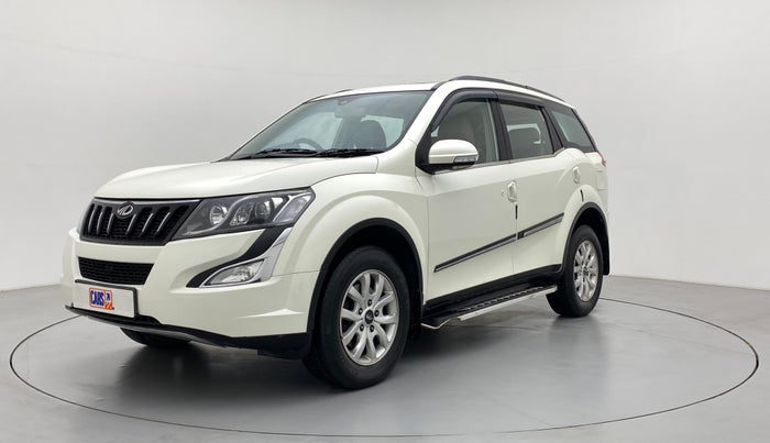 2018 Mahindra XUV500 W9, Diesel, Manual, 47,899 km, Left Front Diagonal